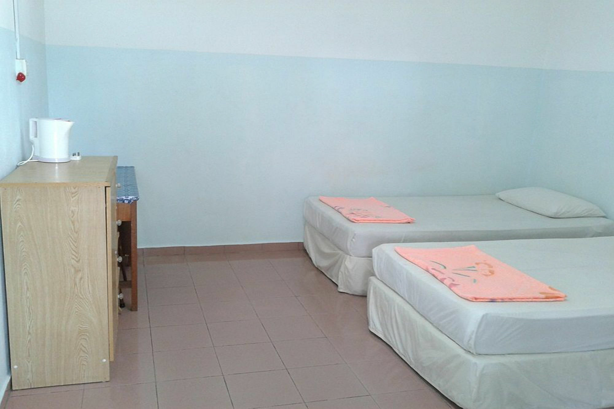 Et Budget Guest House Batu Feringgi Bagian luar foto